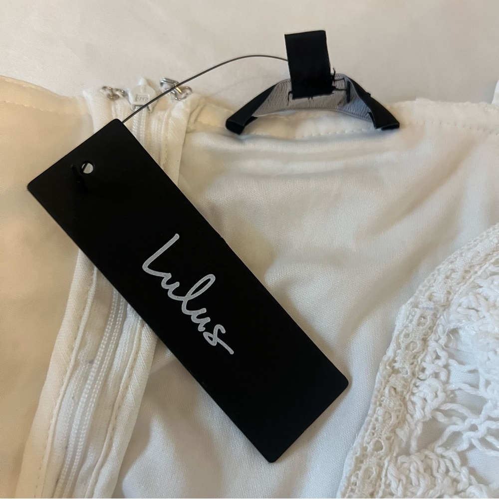 Lulus White Crochet Lace Mini Dress Size L NWT - Picture 6 of 8